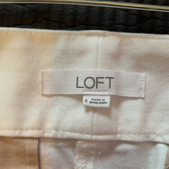 Brand new never been worn Loft white shorts - Picture 3 of 3